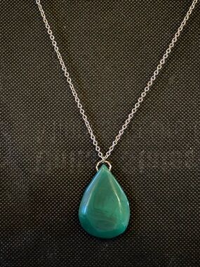Teardrop Green Stone Pendant Necklace - Women's Jewelry